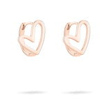 Die Tamaris Creole - Graffiti Heart Ohrringe von Tamaris zeigen ein charmantes Herzmotiv in Roségold, das sich elegant vor einem weißen Hintergrund präsentiert.