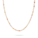 Die Tamaris Halskette - All About Beads besteht aus kleinen, runden beigefarbenen und hellbraunen Perlen in einem schlichten Strang - perfekt als dezentes Accessoire von Tamaris.