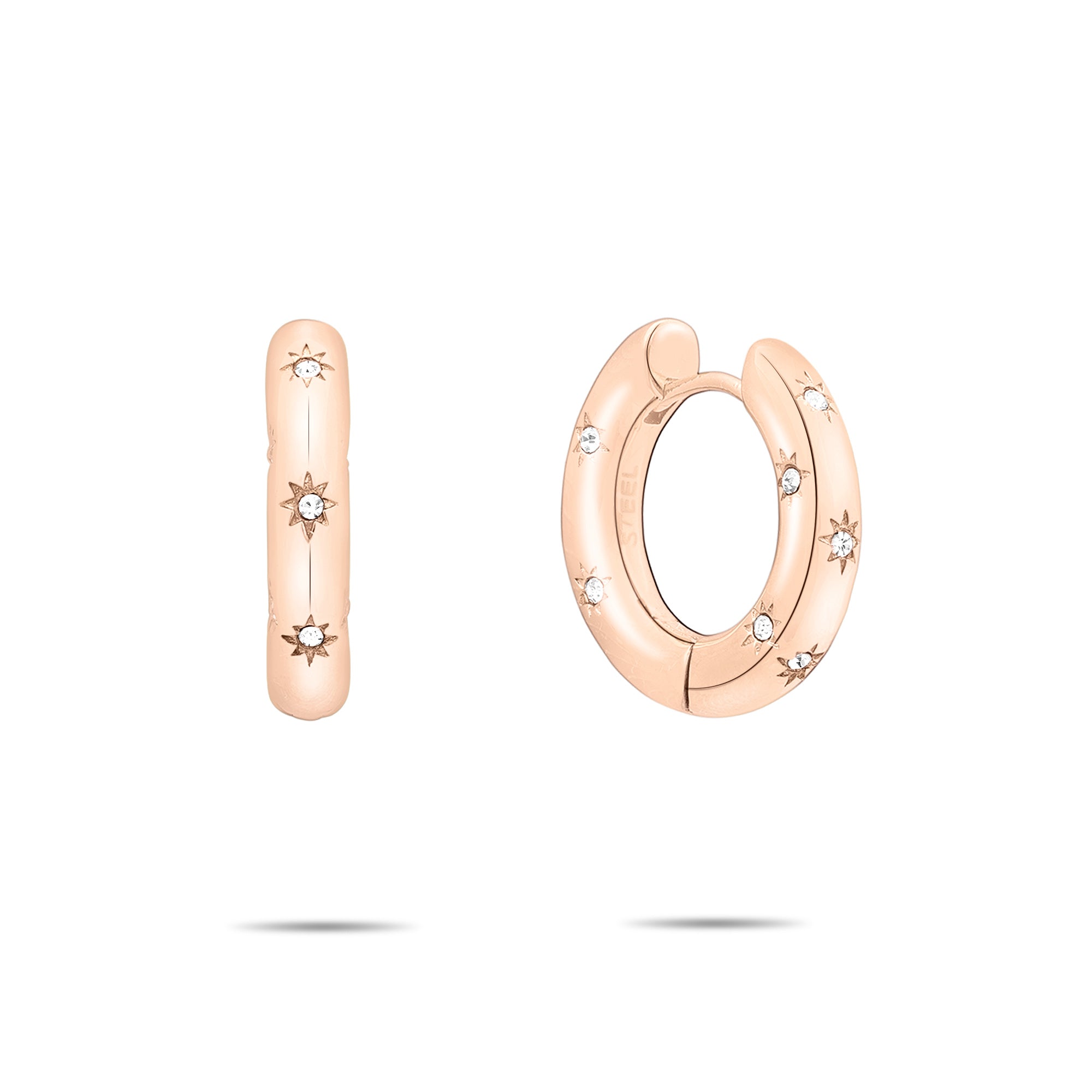 Tamaris Creole - Little Twinkle: Elegante Damen-Ohrringe in Roségold mit kleinen, weißen Steinen, von vorne und der Seite auf weißem Hintergrund präsentiert.