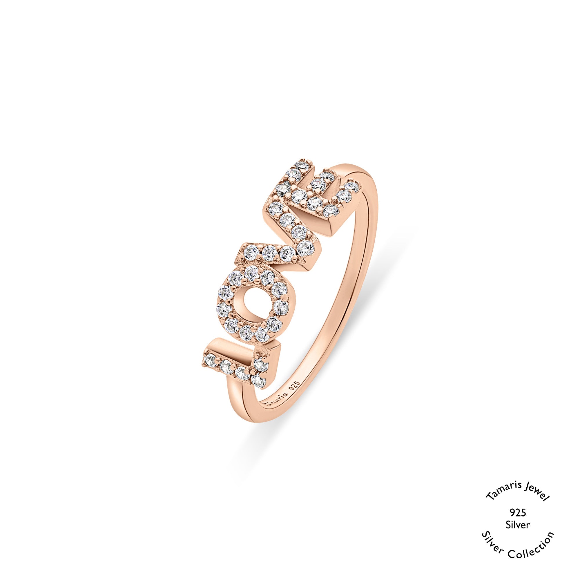 Der Tamaris Ring aus der Silver Love Collection zeigt das Wort LOVE mit funkelnden Steinen auf dem Band vor einem weißen Hintergrund.