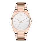 Die Tamaris Armbanduhr - The Round Basic Essential verfügt über ein roségoldenes Design, ein weißes Zifferblatt mit goldenen Indexen und ein Edelstahlband für eine wirklich elegante Uhr.