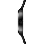 Seitenansicht der Tamaris Armbanduhr - The Round Basic Essential, eine schlichte schwarze Uhr mit rundem Zifferblatt und Edelstahlband von Tamaris, die zeitlose Eleganz ausstrahlt.