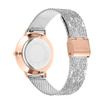 Die Rückansicht der Tamaris Armbanduhr - Sparkle Up zeigt ihr elegantes Design mit roségoldenem Gehäuse und silbernem Meshband, das die Schließe und den Gehäuseboden hervorhebt.