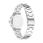 Die Tamaris Armbanduhr - The Elegance by Tamaris zeigt sich von hinten und präsentiert ihr stilvolles Edelstahlband mit Gliederdesign und sicherem Verschluss.