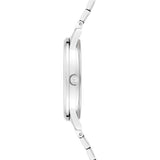 Seitenansicht der Tamaris Armbanduhr - Basic Elegance: eine silberne Damenuhr mit schlankem Gehäuse, Perlmutt-Zifferblatt und schlichtem Metallgliederband der Marke Tamaris.