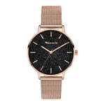 Roségoldfarbene Tamaris Damen Armbanduhr mit feinem Mesharmband, schwarzem Glitzer-Zifferblatt und roségoldfarbenen Zeigern und Indizes.
