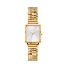 Die Tamaris Armbanduhr - Tiny Watch hat ein goldenes, quadratisches Zifferblatt, ein Edelstahl-Netzarmband und ein minimalistisches, weißes Zifferblatt, das moderne Eleganz ausstrahlt. Dieser Zeitmesser von Tamaris ist perfekt, um Ihrem Look einen minimalistischen Stil zu verleihen.