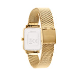 Armbanduhr mit goldenem Mesharmband von hinten gezeigt, wobei Schließe und Gehäuse hervorgehoben werden - Tamaris Armbanduhr - Tiny Watch von Tamaris vereint minimalistischen Stil und elegantes Design im hochwertigen Edelstahl Mesharmband.