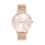 Die Tamaris Armbanduhr - Shiny Stars besticht durch ihr roségoldenes Finish, das Edelstahl-Meshband, die Stern-Akzente und die Kristalldetails auf dem silbernen Zifferblatt mit minimalen Stundenmarkierungen für einen raffinierten Look.