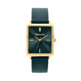 Die Tamaris Armbanduhr - The Silicon Square hat ein goldenes, quadratisches Gehäuse, ein dunkelgrünes Zifferblatt und ein dazu passendes grünes Silikonarmband - diese sportliche Damenuhr von Tamaris zeigt 1:51:08 und passt perfekt zu einem modernen Look.
