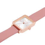 Tamaris Armbanduhr Tiny Watch mit roségoldfarbenem rechteckigem Gehäuse und rosafarbenem Lederarmband in seitlicher Detailansicht